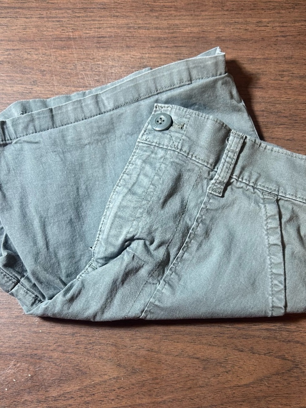 Women’s Lee Olive Green Chico Shorts Size 8
